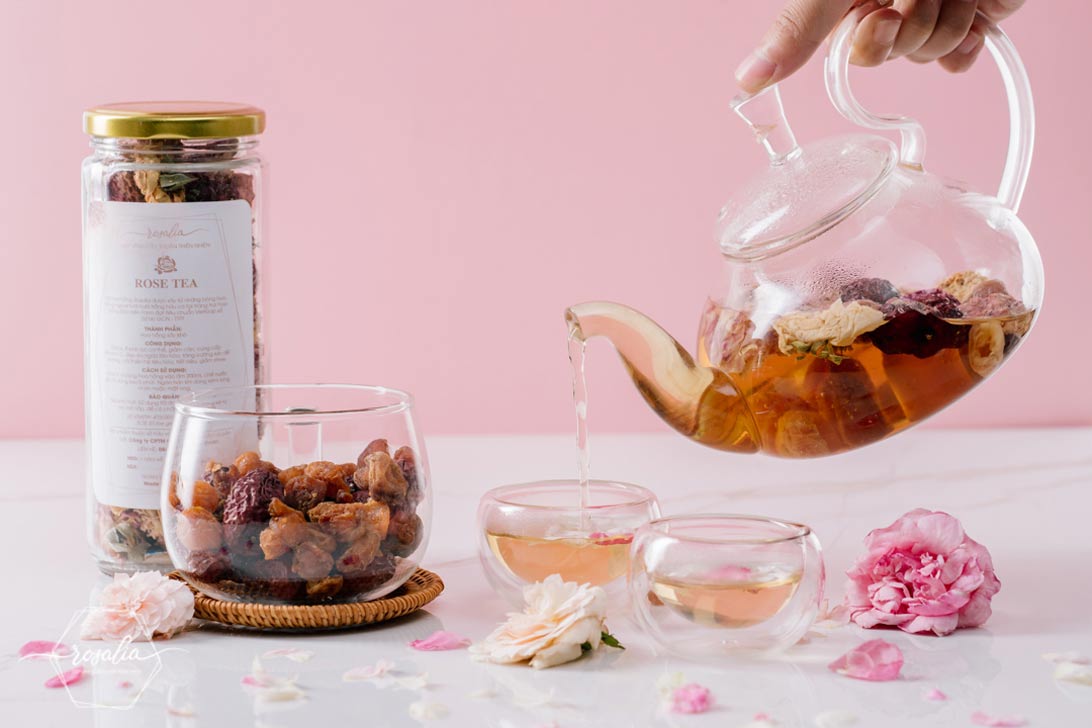 Rosalia by Bảo Hiên: Cách làm trà hoa hồng khô bảo quản được lâu nhất